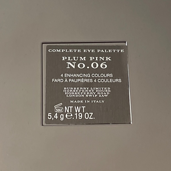 ⭐️Host Pick⭐️ New Burberry complete eyeshadow palette - Picture 6 of 6